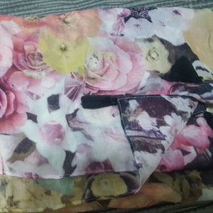 Echo Flower Scarf